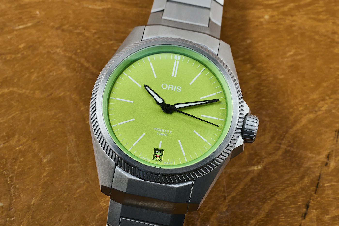 Oris官方Kermit手表