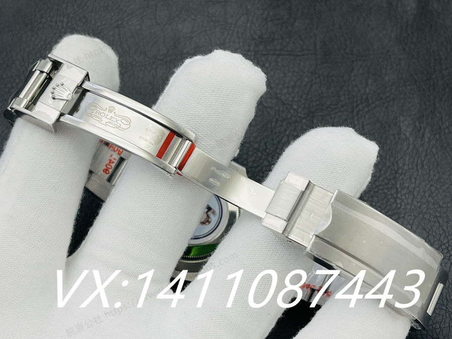 C厂劳力士Rolex最新款绿水鬼40MM惊艳抢眼！