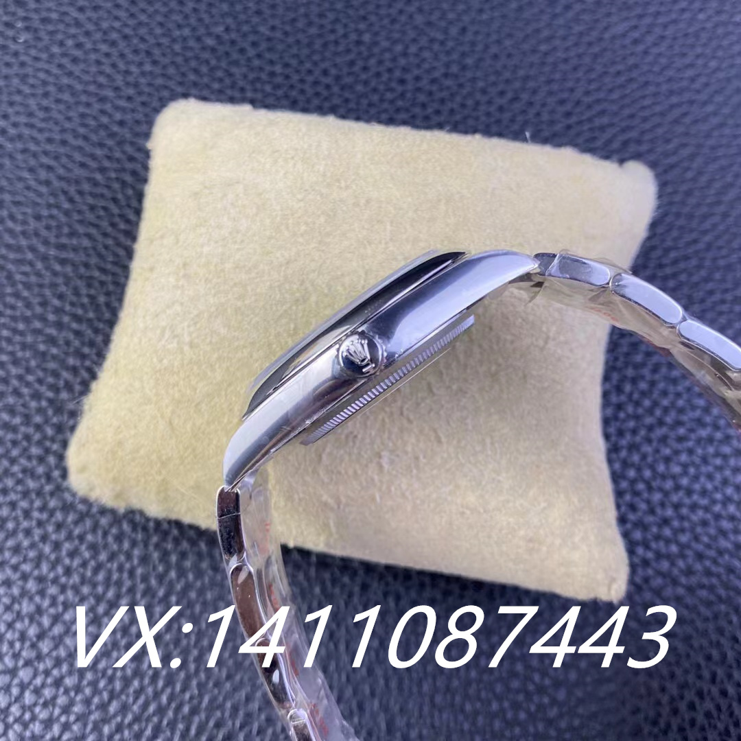 Clean厂 和VS厂劳力士蒂芙尼蓝恒动，哪款更吸引人更值得入手？